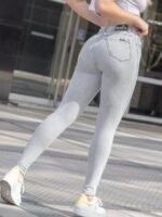 JEAN CLASICO ELASTIZADO GREY CON COSTURA NEGRO - Imagen 4