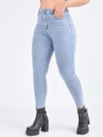 JEANS CLASICO RE- ELASTIZADO CELESTE CLARO  CON BIGOTES LASER