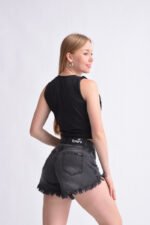 SHORTS RÍGIDO GRIS CON FLECOS PLAYERO - Imagen 5