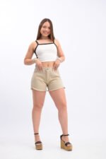 SHORTS RÍGIDO BEIGE DESILACHADO - Imagen 4