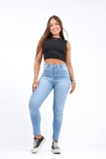 JEAN CLASICO ELASTIZADO CELESTE CON BIGOTES - Imagen 4