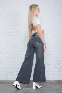JEAN MEGA WIDE RIGIDO GRIS CON BIGOTES - Imagen 7