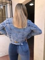 CAMPERA RIGIDA AZUL NEVADO CON ROTURAS LASER - Imagen 2