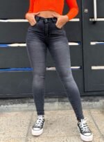 JEAN CLASICO ELASTIZADO GRIS CON BIGOTES - Imagen 3