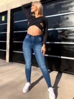 JEANS CLASICO AZUL LISO CON BIGOTES LASER - Imagen 4