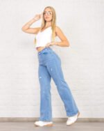 PANTALON WIDE ELASTIZADO CELESTE CON ROTURAS LÁSER - Imagen 4